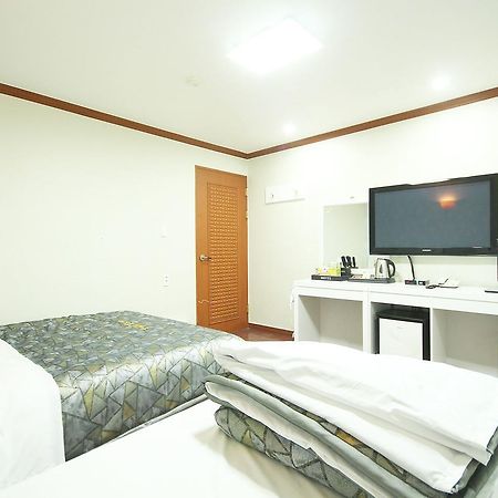 Picasso Motel Haeundae Busan Buitenkant foto