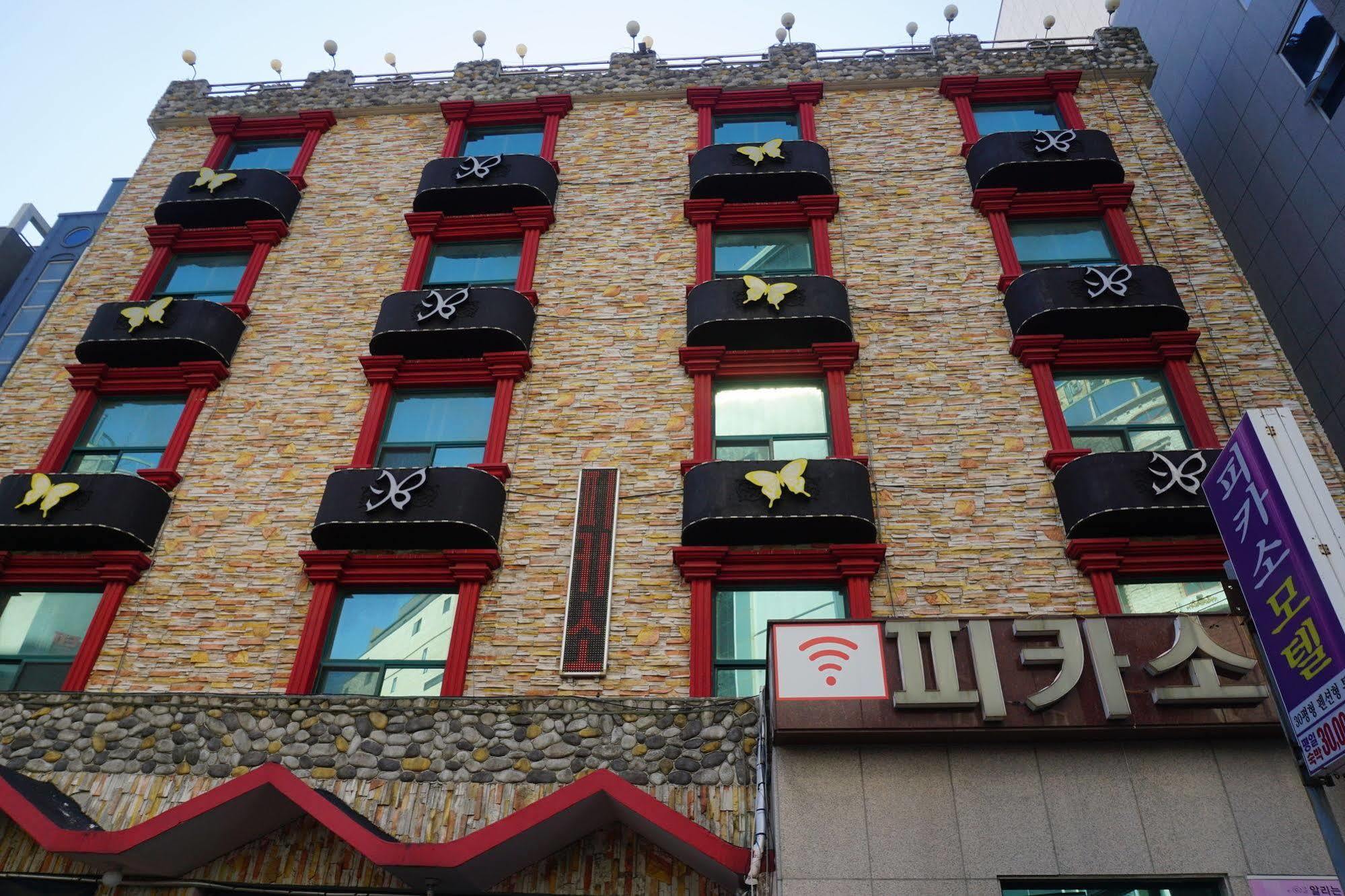 Picasso Motel Haeundae Busan Buitenkant foto